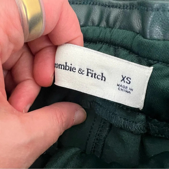 Abercrombie & Fitch Dark Green Faux Leather Drawstring Jogger Pants Size XS - Picture 7 of 8